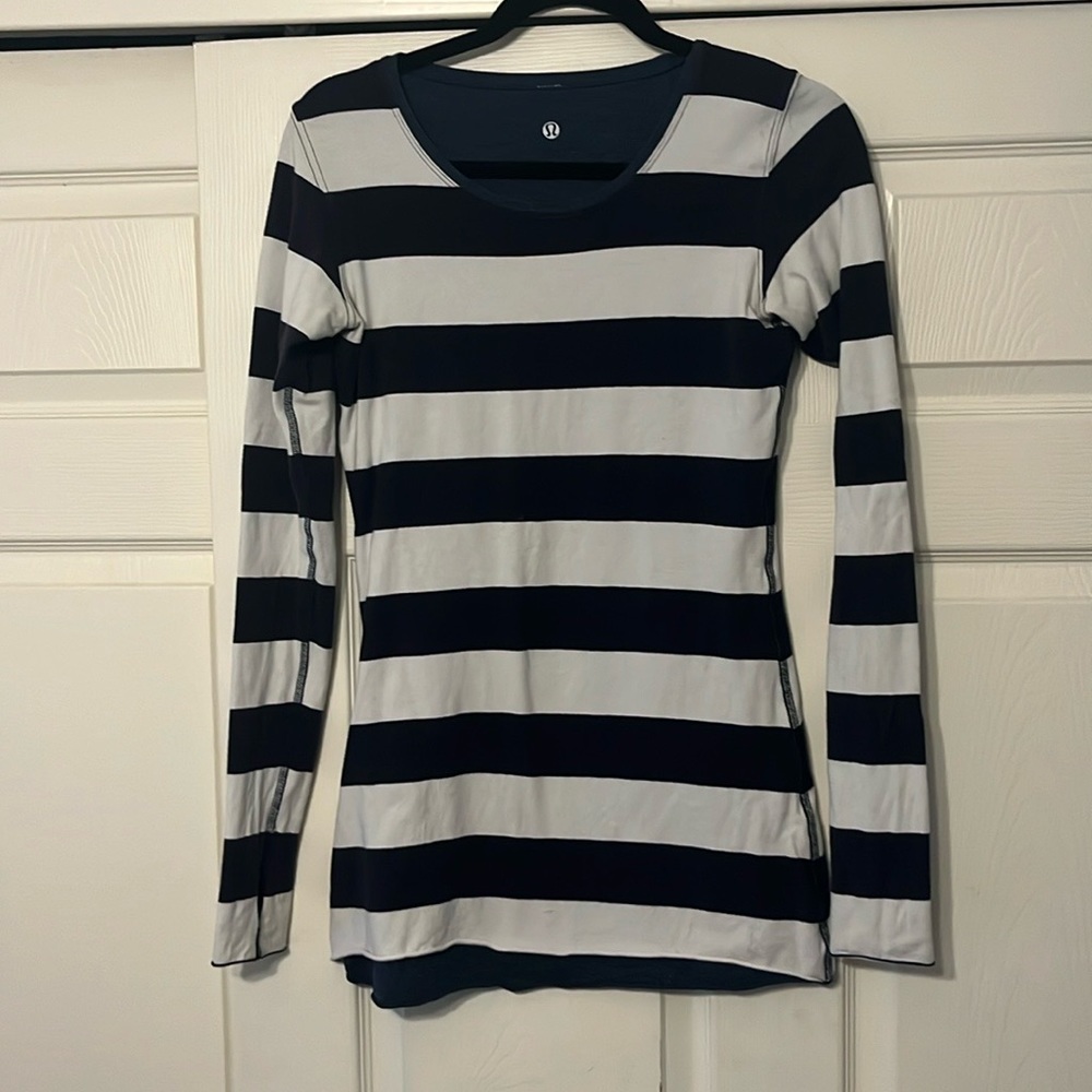 Lululemon Every Yogi Long Sleeve - Picture 8 of 8